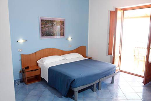 Hotel La Darsena 3*